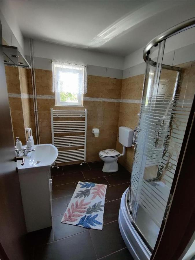 Apartman Niki Lic Ngoại thất bức ảnh